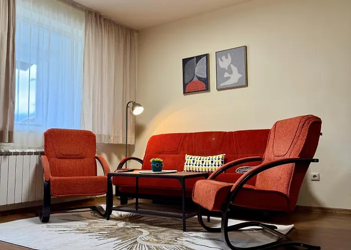 Gino's Place 2 Home2host *